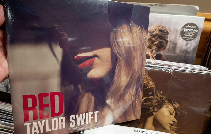 The Minstrel of Millennial Narcissism